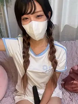 emiiiii1001 online show from 09-11-25, 05:18