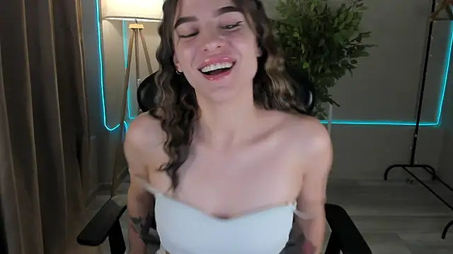 lasly moon online show from 04-11-26, 12:07