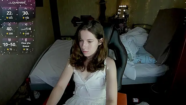 Agata in Wonderland online show from 11-13-25, 10:19