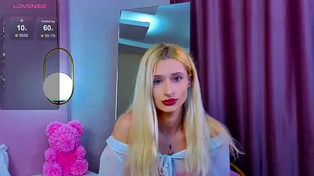 Monica Leen online show from 10-27-25, 06:36