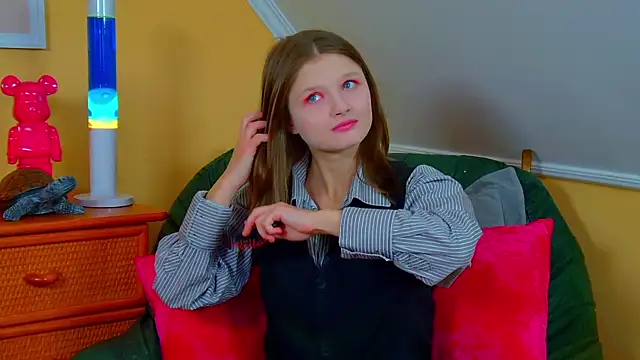 Snapshot of JaneRosen chatting on 09-17-25, 06:15 JaneRosen online show from 09-17-25, 06:15