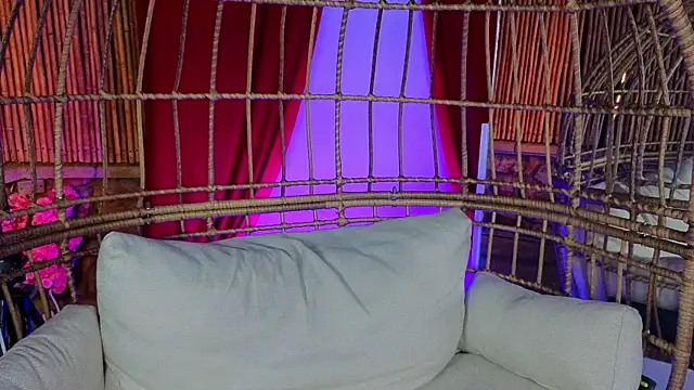 Snapshot of MiaWonderfull chatting on 07-19-26, 11:12 MiaWonderfull online show from 07-19-26, 11:12