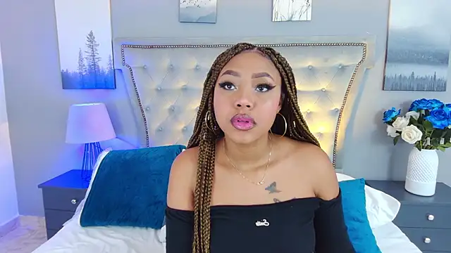 Snapshot of AngelaRoberts chatting on 02-02-26, 04:00 AngelaRoberts online show from 02-02-26, 04:00