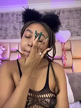 Snapshot of AngelaRoberts chatting on 02-13-26, 08:31 AngelaRoberts online show from 02-13-26, 08:31