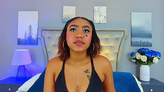 Snapshot of AngelaRoberts chatting on 01-07-26, 03:55 AngelaRoberts online show from 01-07-26, 03:55