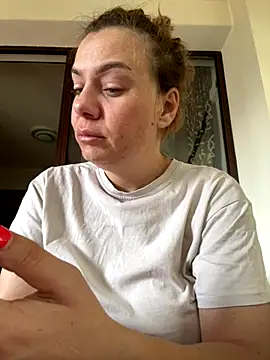 Snapshot of emmasweett11 chatting on 09-11-25, 08:14 emmasweett11 online show from 09-11-25, 08:14