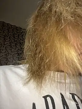 emmasweett11 online show from 04-11-26, 01:59