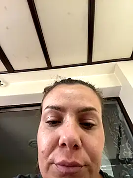 Snapshot of emmasweett11 chatting on 09-10-25, 10:47 emmasweett11 online show from 09-10-25, 10:47