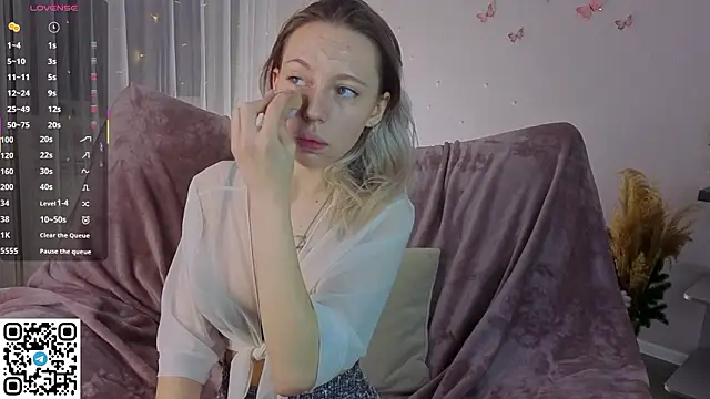 NyxaThorn online show from 02-09-26, 04:05