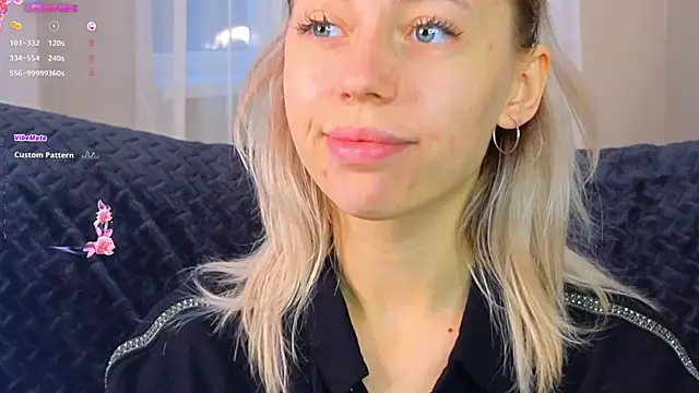 NyxaThorn online show from 09-29-25, 02:34