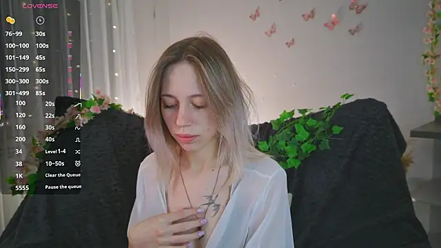 NyxaThorn online show from 02-02-26, 04:50