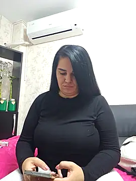 VickyDivinee online show from 09-18-25, 05:16