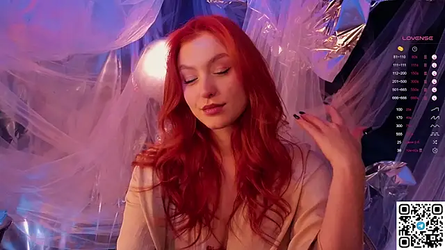 GildedKitten online show from 12-19-25, 06:21