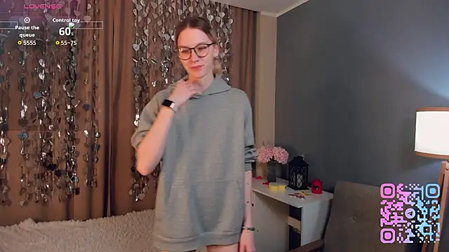 SharylSmalt online show from 02-22-26, 01:08