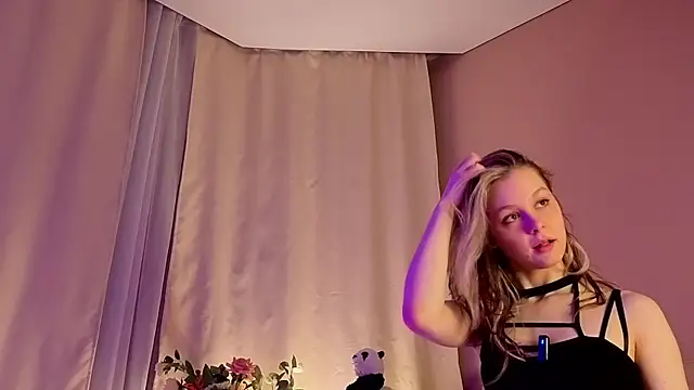 Snapshot of Tender_beauty chatting on 02-08-26, 04:48 Tender beauty online show from 02-08-26, 04:48