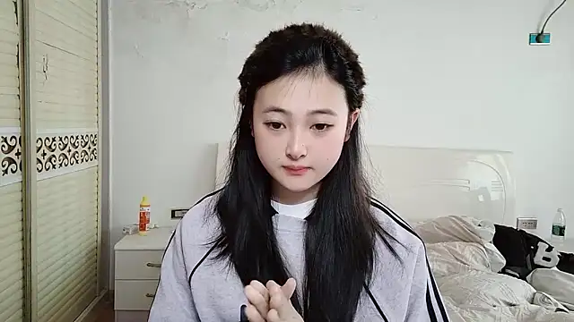 xxz98 online show from 12-17-25, 04:28