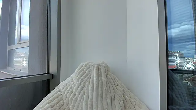 FoxieKiss online show from 11-21-25, 09:30