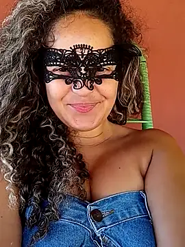 RaphinhaSanches online show from 11-20-25, 11:55