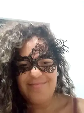 RaphinhaSanches online show from 12-15-25, 05:52