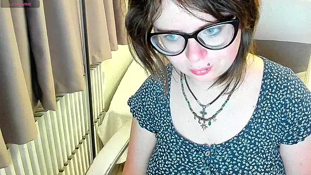 MilisaSweet777 online show from 10-02-25, 07:28