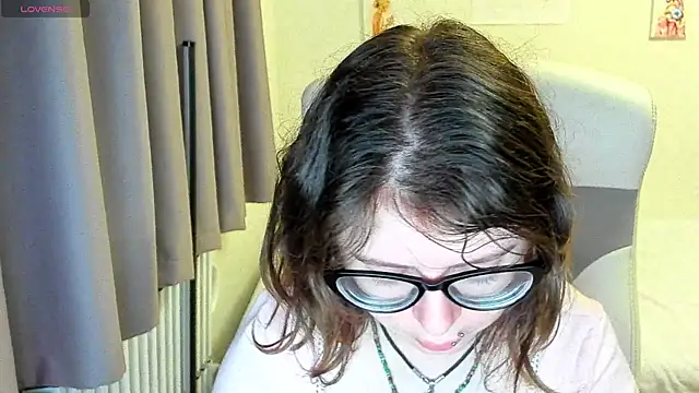 MilisaSweet777 online show from 10-12-25, 07:15