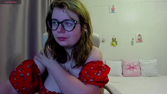 MilisaSweet777 online show from 04-10-26, 07:32