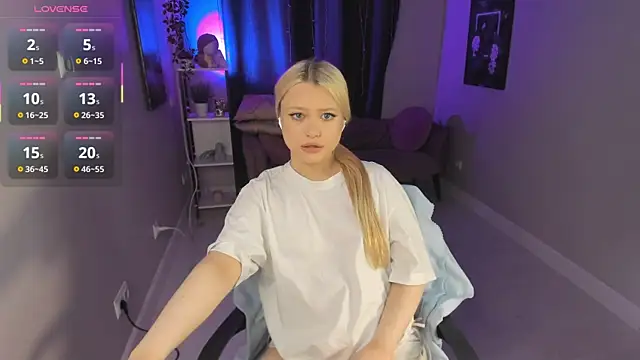 Millie Vanillies online show from 10-08-25, 01:34