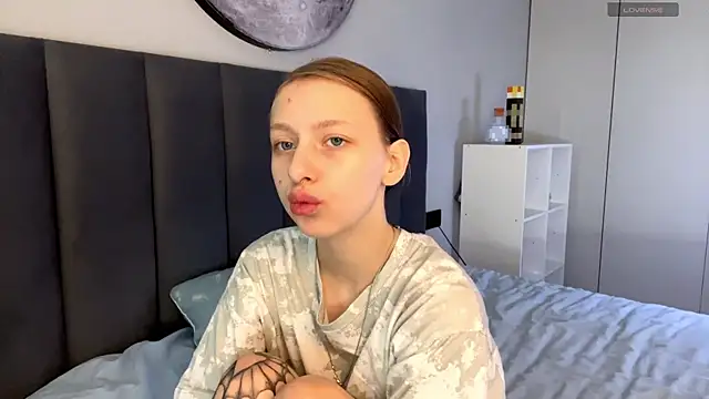 EllieDream online show from 09-30-25, 07:03