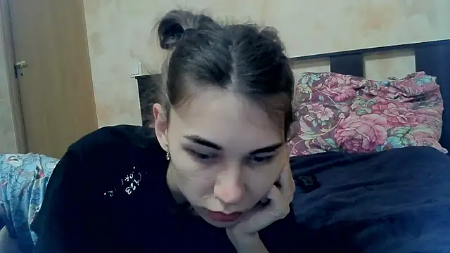 Snapshot of Crazy_Empresis chatting on 10-16-25, 11:40 Crazy Empresis online show from 10-16-25, 11:40