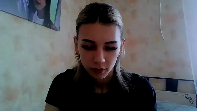 Crazy Empresis online show from 04-03-26, 05:25