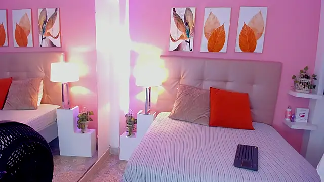 Snapshot of Maddy_Norton chatting on 02-11-26, 07:14 Maddy Norton online show from 02-11-26, 07:14