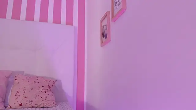 Snapshot of Maddy_Norton chatting on 03-02-26, 07:21 Maddy Norton online show from 03-02-26, 07:21