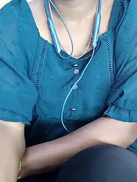 Snapshot of Laxmi_89 chatting on 10-22-25, 03:17 Laxmi 89 online show from 10-22-25, 03:17