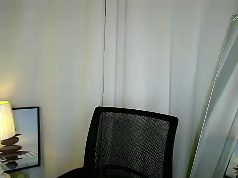 SultryCyraFoxmore online show from 05-18-26, 03:50