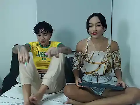 ParisAndVi online show from 09-19-25, 11:31