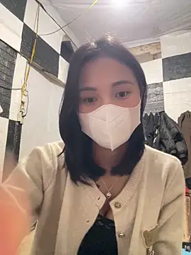   Nhug  05 online show from 03-13-26, 04:50