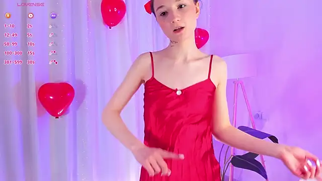 Snapshot of MilliMouse chatting on 02-07-26, 06:27 MilliMouse online show from 02-07-26, 06:27