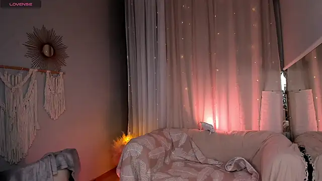 Snapshot of MilliMouse chatting on 03-03-26, 10:39 MilliMouse online show from 03-03-26, 10:39