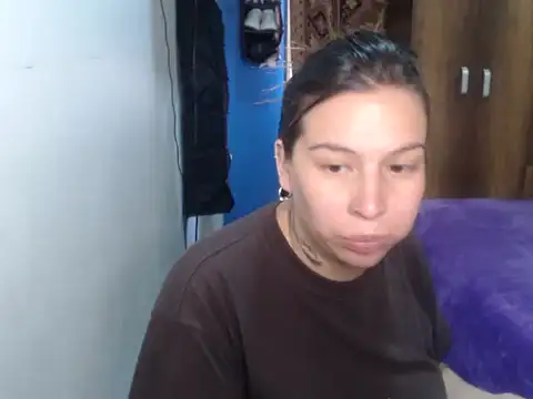 Snapshot of cloequeen15 chatting on 02-28-26, 10:31 cloequeen15 online show from 02-28-26, 10:31