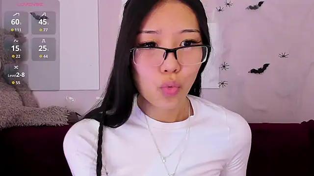 kuro mimi online show from 10-29-25, 09:19