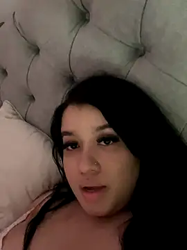 Snapshot of Aliciawhitee chatting on 10-07-25, 11:39 Aliciawhitee online show from 10-07-25, 11:39