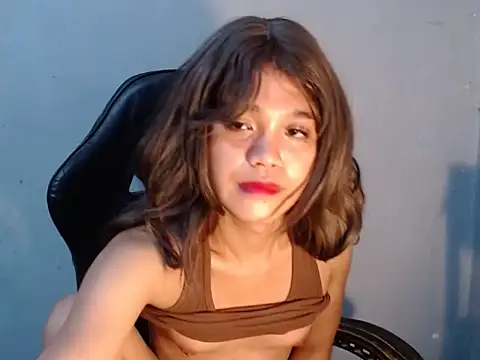 Snapshot of TS_gorgeousJhem chatting on 02-28-26, 05:01 TS gorgeousJhem online show from 02-28-26, 05:01