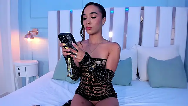 AriaHart Oficial online show from 10-07-25, 12:28