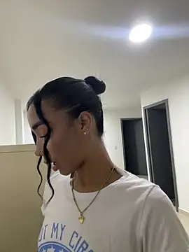 AriaHart Oficial online show from 09-15-25, 03:18