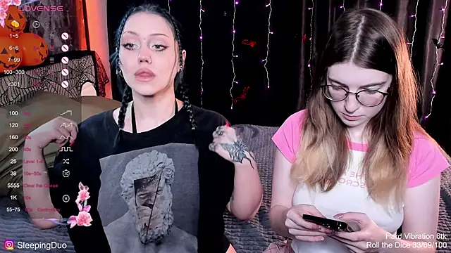 Threesomebabes online show from 10-24-25, 11:09