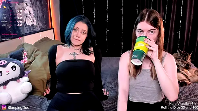 Threesomebabes online show from 11-12-25, 12:09