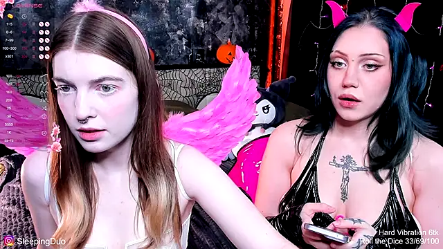 Threesomebabes online show from 10-31-25, 11:51