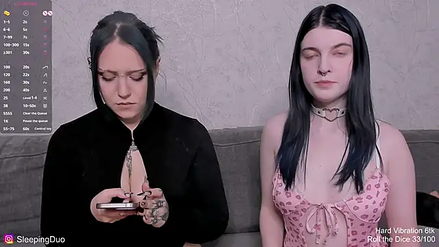 Threesomebabes online show from 03-10-26, 04:55