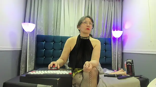 Oriana Jhonson online show from 06-18-26, 12:20