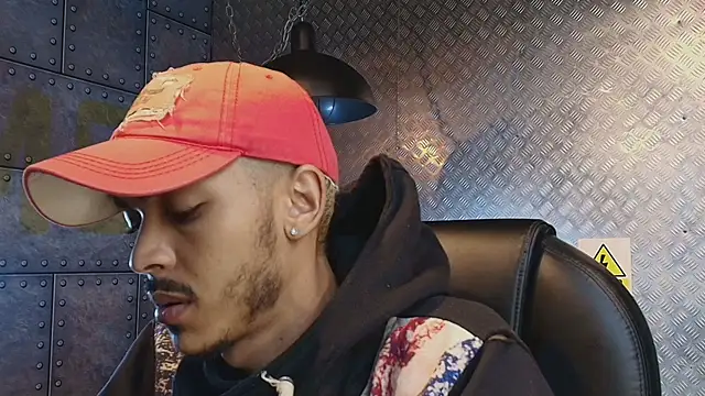 MarcusRain  online show from 02-18-26, 03:26